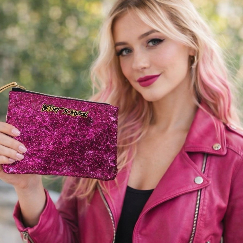 Betsy Johnson zip up card holder/wallet pink sparkle